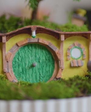 Lord of the Rings – Hobbiton Bonsai Terrarium Pot