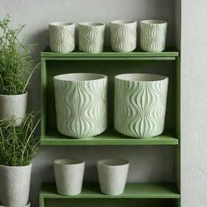 Wavy Vase / Planter
