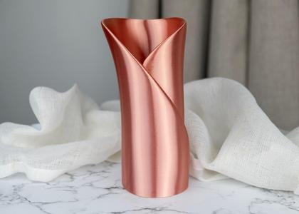 Serena Vase – Graceful and Simple Home Decor