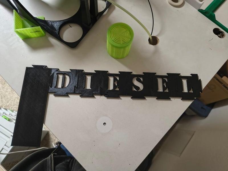 Spray Stencil Letters / Sprühschablone Buchstaben