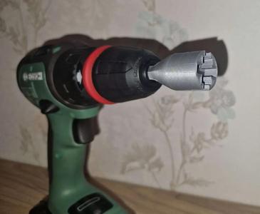 Quick guitar winder for power tool
