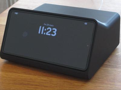 Samsung Galaxy S25 Ultra Dock – Spigen Case