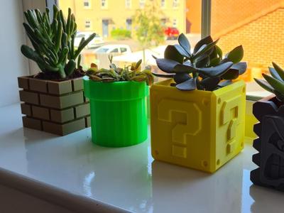 Mario Inspired Vase Set – Perfect for Decoration!.