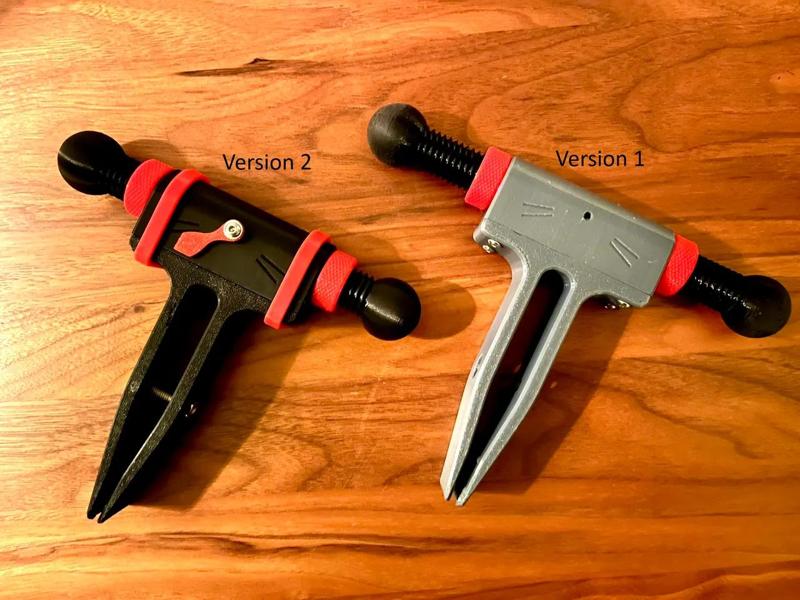 Angle guide for whetstone - (The Uterus / The Bull)   