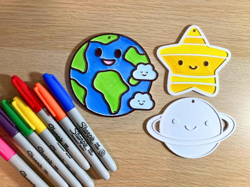 Space-Themed Colouring Set – Earth, Planet & Star