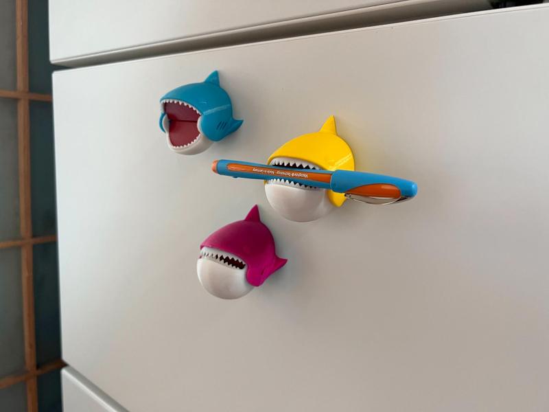 Shark Magnet