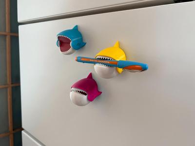 Shark Magnet