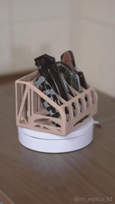 Cool Razor & Cutter Workshop Stand