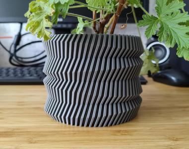 Spinning Gear Planter Pot for Plants