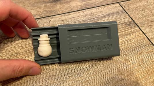 Pearl Roller Snowman // Bead Roller Snowman