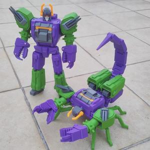 Transformers Marvel Comic Scorponok and Black Zarak