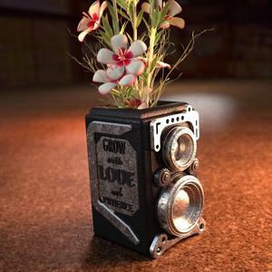 RETRO CAMERA FLOWERPOT