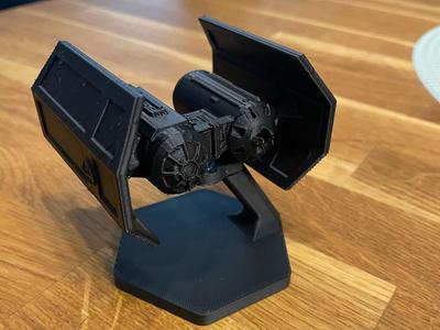 Dashboard Drifter – TIE Bomber Edition