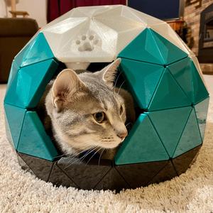 Geodesic Dome Cat House – Totally Screwed Remix