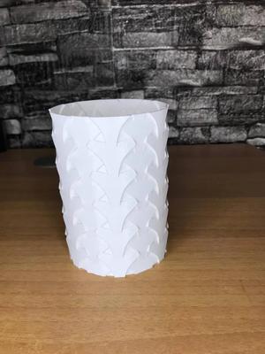 VASE CELTIC PATTERN 2