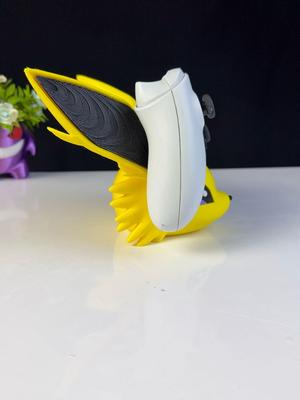 Jolteon Controller Holder