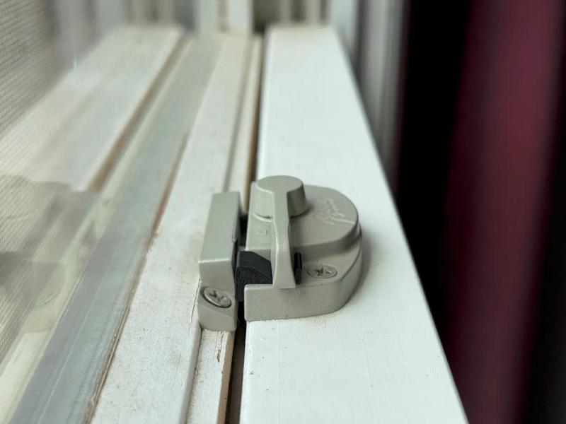 Pella Sash Lock v1