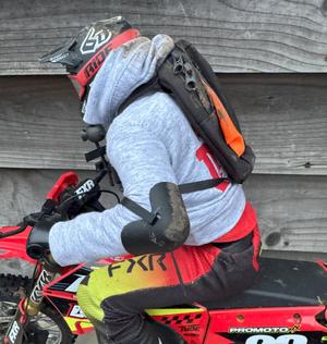 Losi ProMoto MX elbow pads and clips