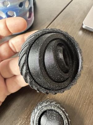FIDGET TIRE