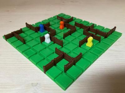 Portable Quoridor