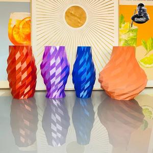 Low Poly Vase Set No. 2