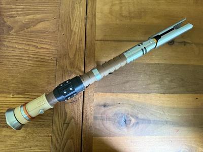 Cal Kestis’s Second Lightsaber, Double Bladed Cere Junda Lightsaber