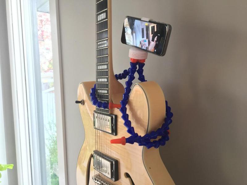 Phone Tripod (updated to fit most phones!)