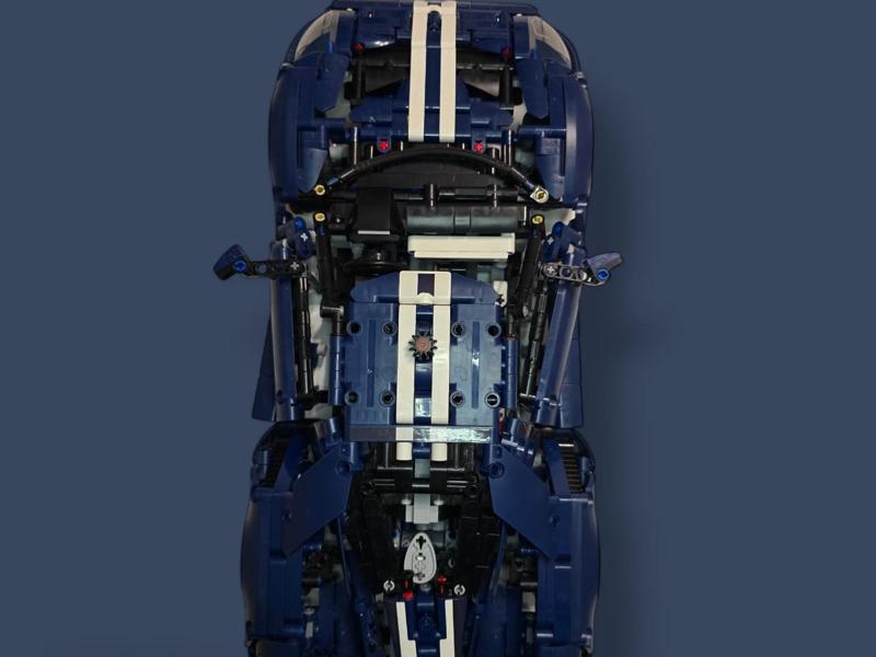 42154 Technic Ford GT Wall Mount