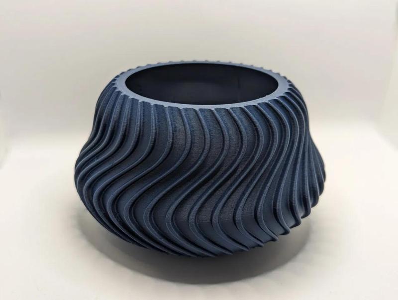 Waves Plant Pot