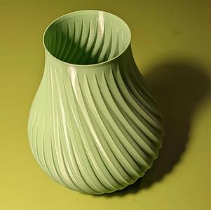 Vase B2