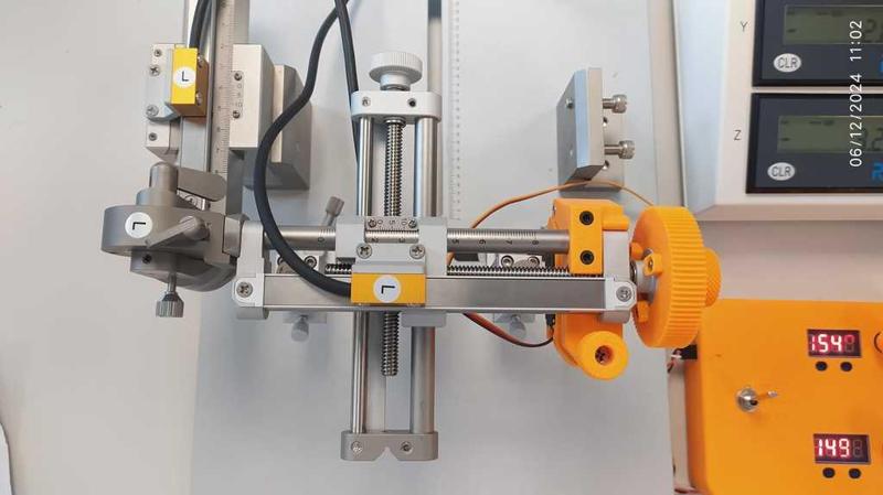 Motorized add-on for RWD stereotaxic instruments
