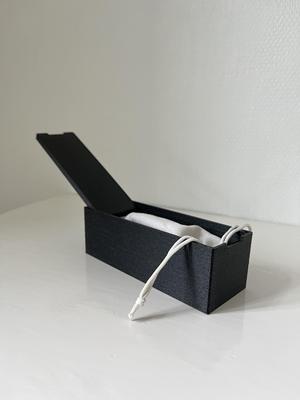 N04-Eyewear-Travel-Case.stl
