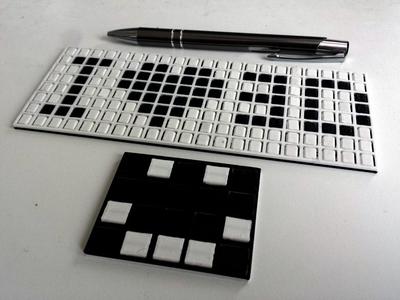 Fliptrix – customizable print-in-place dot matrix style flip board display