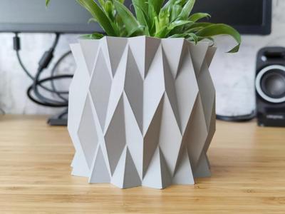 Geometrical Design Pot and Planter – Version 1 – Vase mode