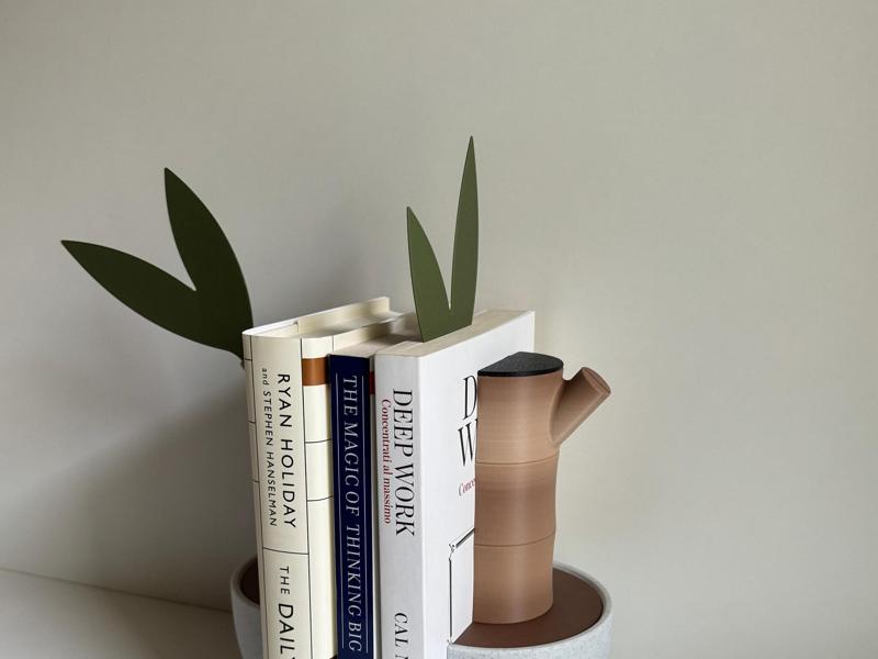 Yucca, Bookends set with book marks and storage compartments.
