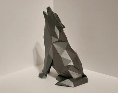 Low Poly Howling Wolf (Scraper Holder / Decoration)