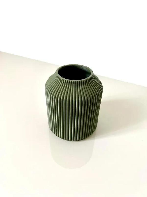 Minimalistic modern vase – pot planter
