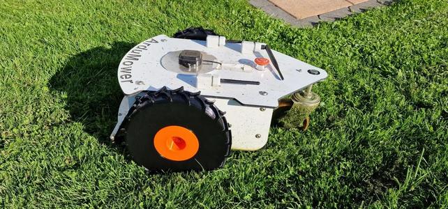 Ardumower robotic lawnmower 25cm wheel, two versions   