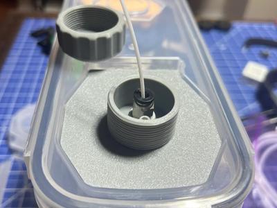 Desiccant Filled Cereal Box Filament Feeder