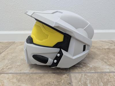 Halo-Inspired Helmet Multicolor no AMS