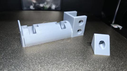 Spool holder for 2020 extrusion