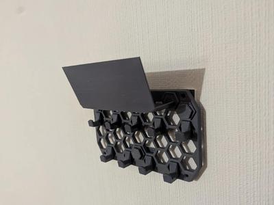 Honeycomb Wall – Front Walled Shelf