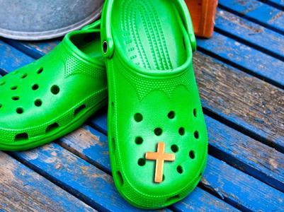Croc Holy Cross Shoe Charm (Jibbitz)