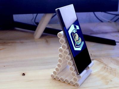 Roll’s Stand – Adjustable Smartphone Support