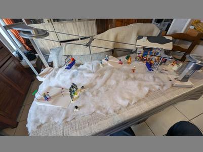 Motorized chairlift for Playmobil