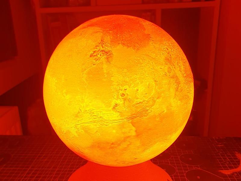 Planet Lamp — Mars — 3D Print Ready Night Light