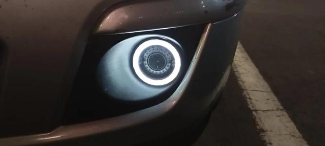 Nissan Tiida Angel eye / Ojo de angel