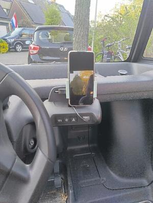Simple Universal Phone Holder for Ami/Rocks-E/Topolino