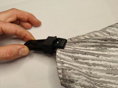 self-locking clip