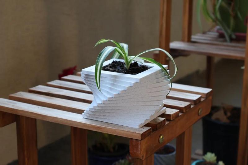 Twisted Planter